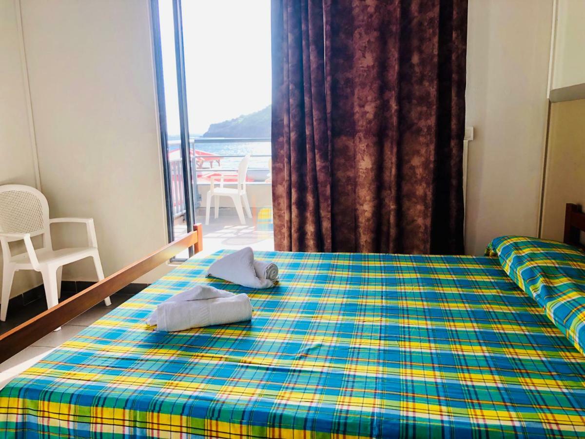 Hotel Ucpa Les Saintes Marigot 外观 照片